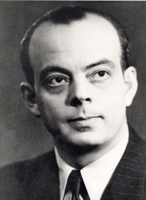 Antoine De Saint-Exupery / আতিয়ঁ দে সাঁ এক্সোপেরি (adse)