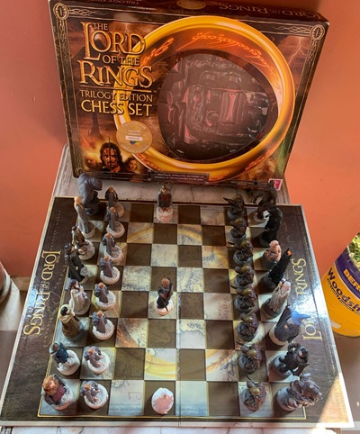 The Lord Of The Rings Trilogy Chess Set